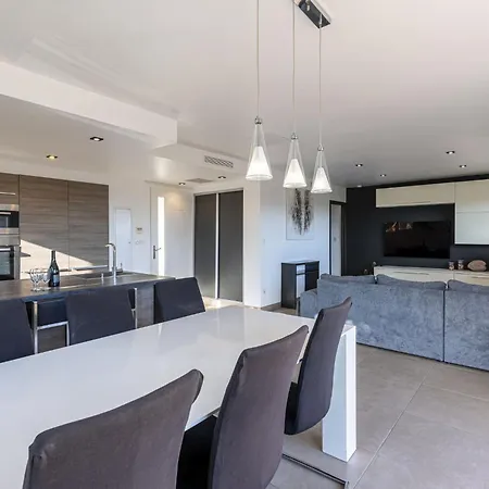 בית נופש Casa Caminu By Interhome